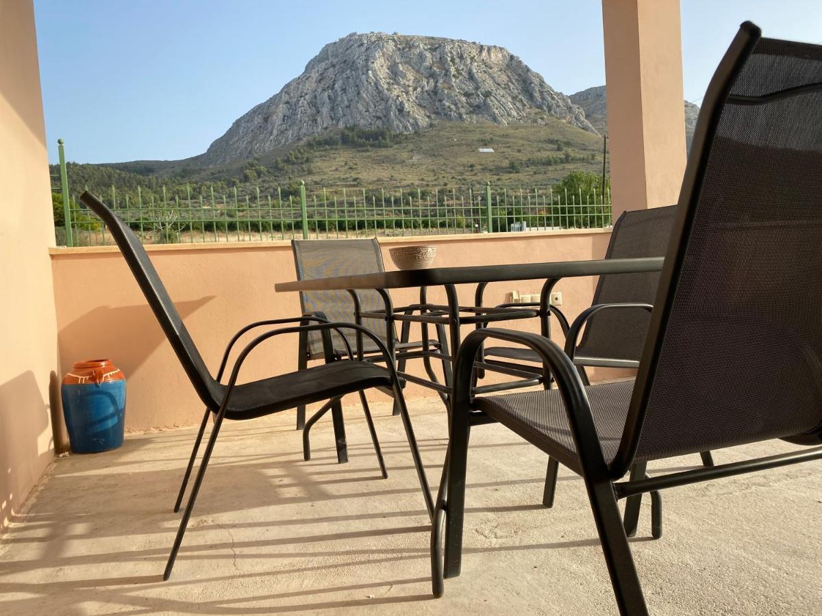 Villa Acrocorinthos House Exterior foto